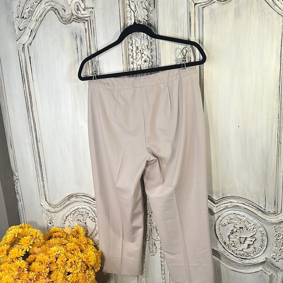 Women's Talbots Petites Classic  Beige Cropped Trousers Pants - Picture 5 of 9